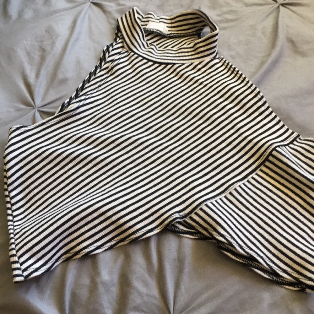 Strip crop top